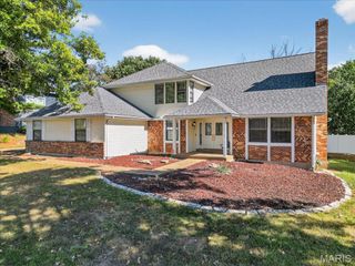 1488 Gettysburg Landing, St Charles, MO 63303