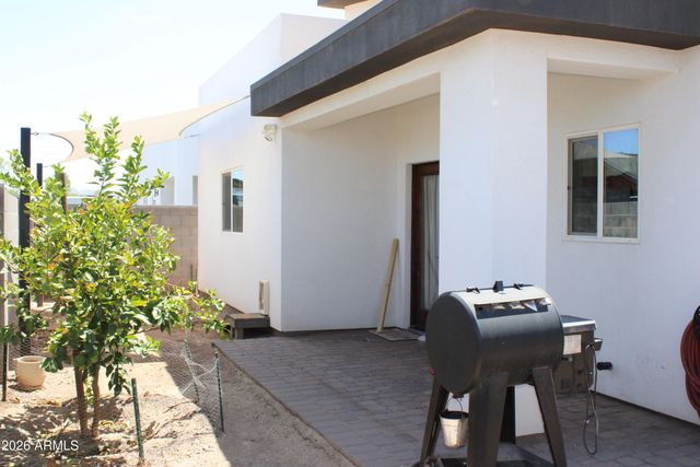 1233 S 15TH Drive, Phoenix, AZ 85007