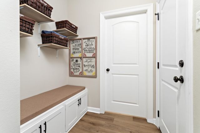 703 Cottonwood Drive, Orange, TX 77630