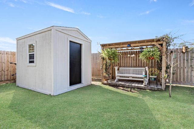 703 Cottonwood Drive, Orange, TX 77630