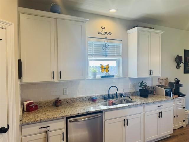 703 Cottonwood Drive, Orange, TX 77630