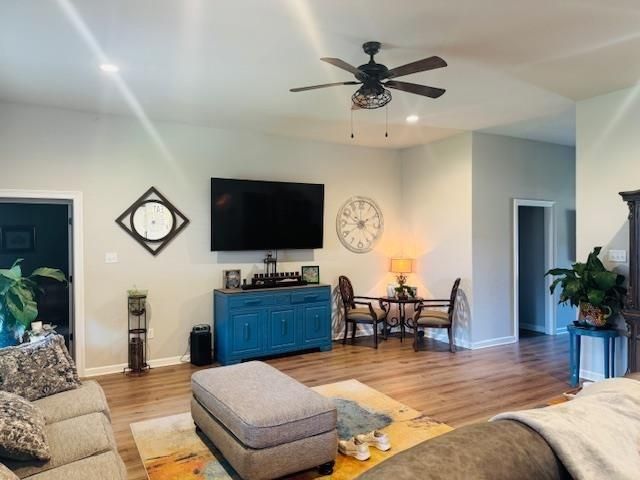 703 Cottonwood Drive, Orange, TX 77630