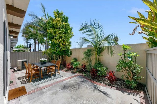 1208 Jasmine Walk, Torrance, CA 90502