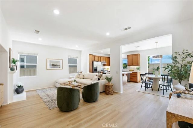 1208 Jasmine Walk, Torrance, CA 90502