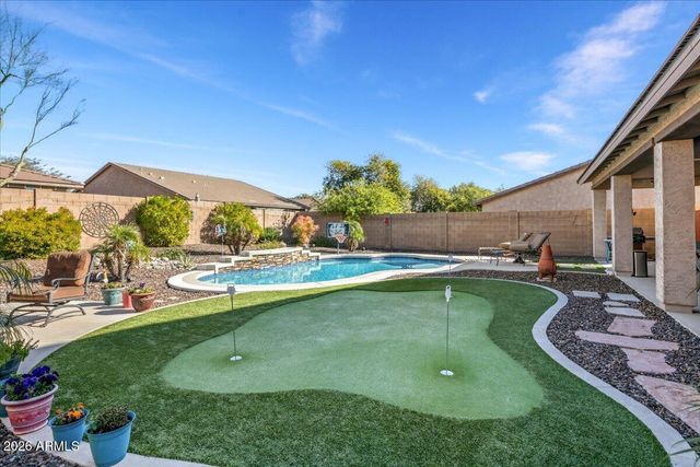 3748 W BINGHAM Drive, New River, AZ 85087