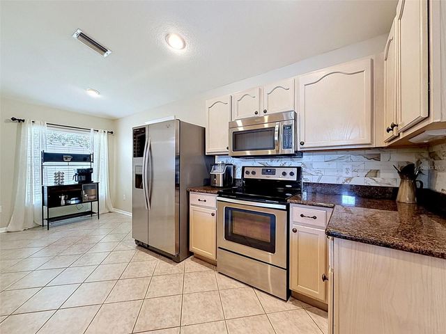26714 MIDDLEGROUND LOOP, Wesley Chapel, FL 33544
