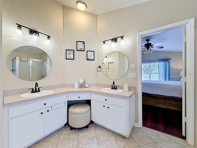 26714 MIDDLEGROUND LOOP, Wesley Chapel, FL 33544