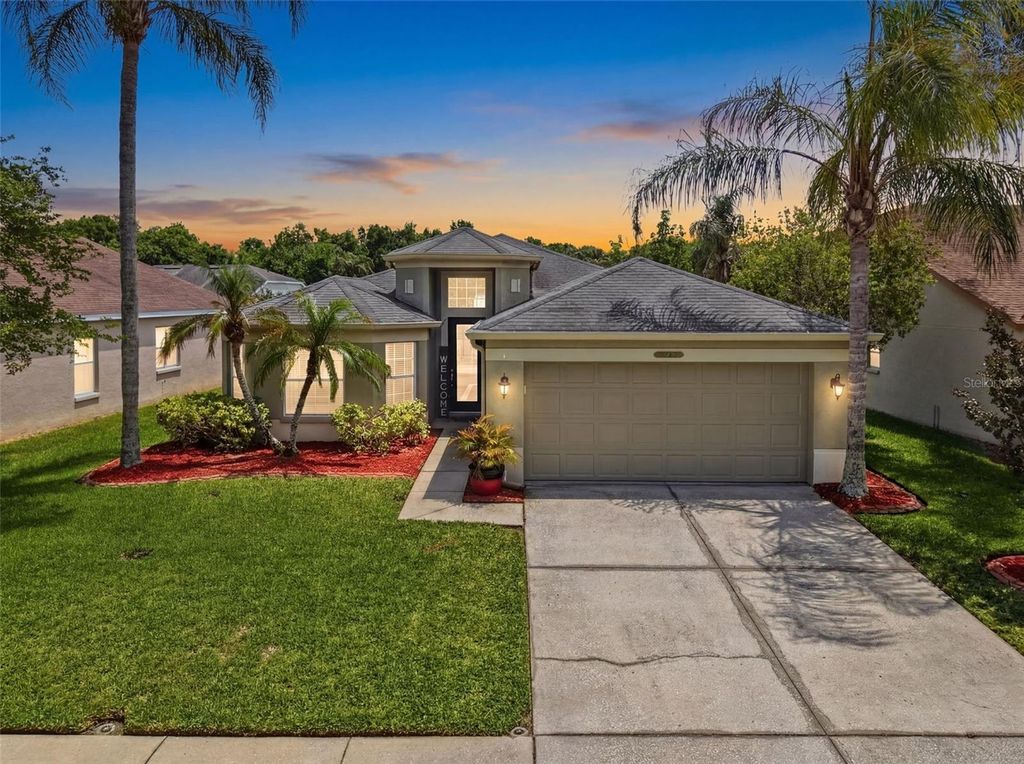 26714 MIDDLEGROUND LOOP, Wesley Chapel, FL 33544