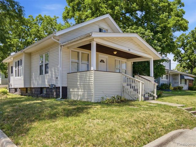290 S Paddock Street, Pontiac, MI 48342