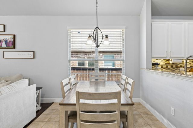 916 Llano Falls Drive, Mckinney, TX 75071