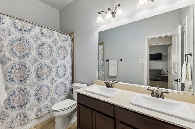 916 Llano Falls Drive, Mckinney, TX 75071