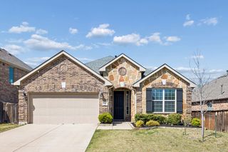 916 Llano Falls Drive, Mckinney, TX 75071