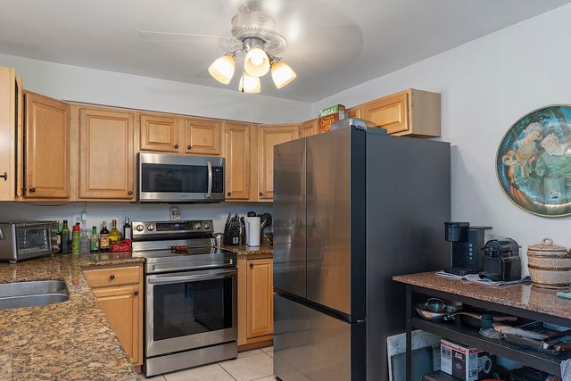 830 SW 1st Avenue, Pompano Beach, FL 33060