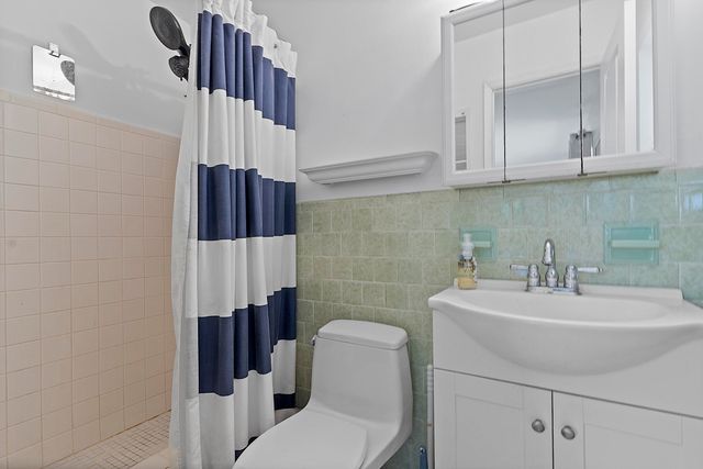830 SW 1st Avenue, Pompano Beach, FL 33060