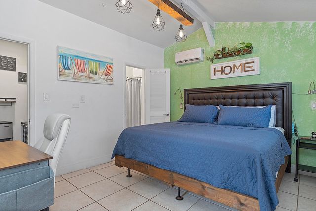 830 SW 1st Avenue, Pompano Beach, FL 33060