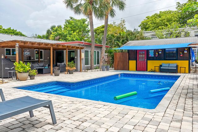 830 SW 1st Avenue, Pompano Beach, FL 33060