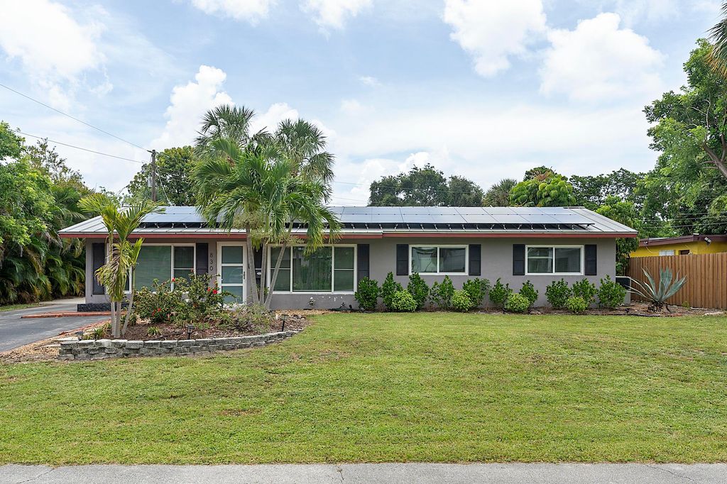 830 SW 1st Avenue, Pompano Beach, FL 33060