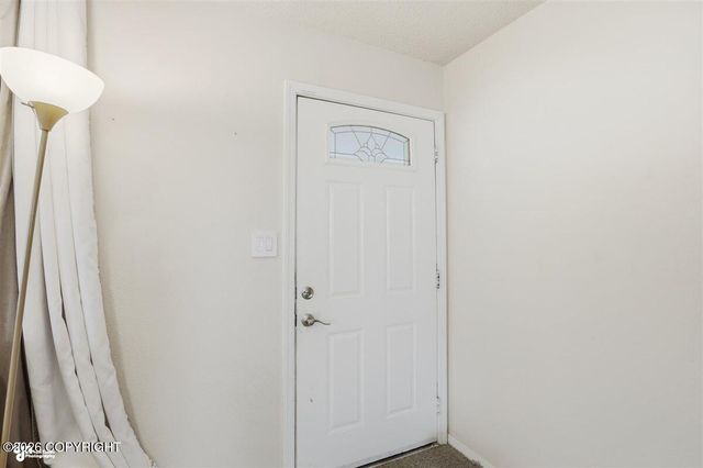 6144 E 21st Avenue, Anchorage, AK 99504