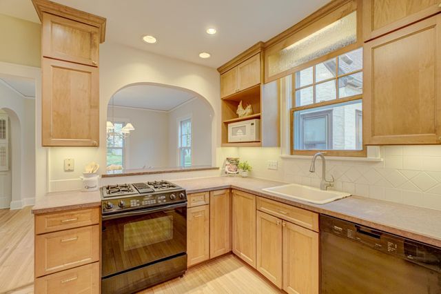 400 Macalester Street, Saint Paul, MN 55105