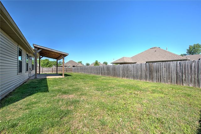 507 W Stoney Point Road, Rogers, AR 72758