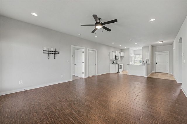 507 W Stoney Point Road, Rogers, AR 72758