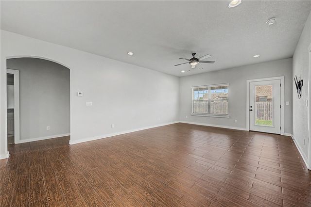 507 W Stoney Point Road, Rogers, AR 72758