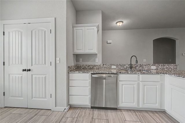 507 W Stoney Point Road, Rogers, AR 72758