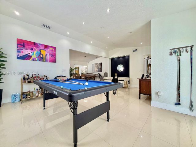 12701 NW 9th St, Miami, FL 33182