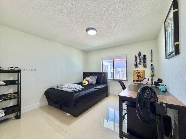 12701 NW 9th St, Miami, FL 33182