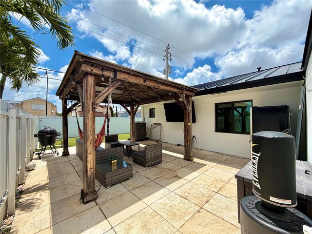 12701 NW 9th St, Miami, FL 33182