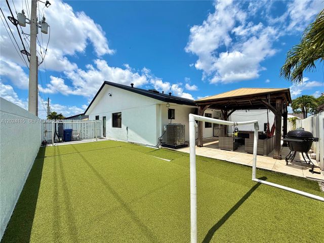 12701 NW 9th St, Miami, FL 33182