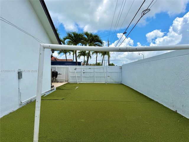 12701 NW 9th St, Miami, FL 33182