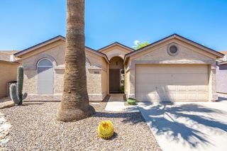 1802 E PEACH TREE Drive, Chandler, AZ 85249