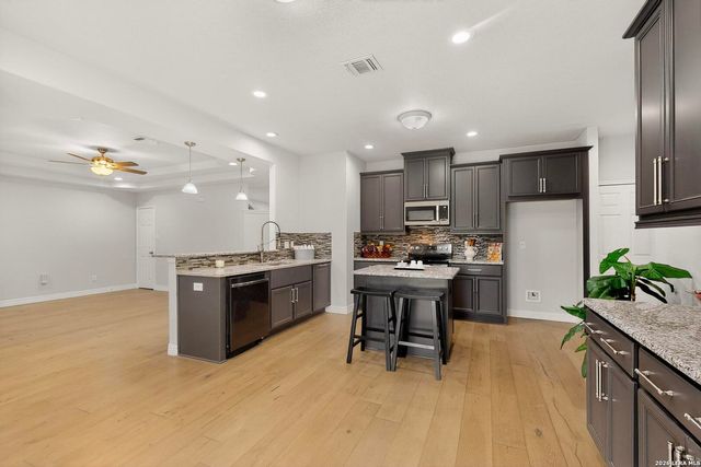 10322 Alsfeld Rnch, Helotes, TX 78023