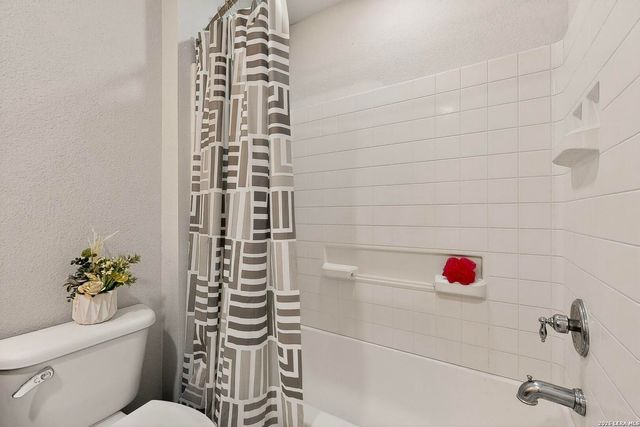 10322 Alsfeld Rnch, Helotes, TX 78023