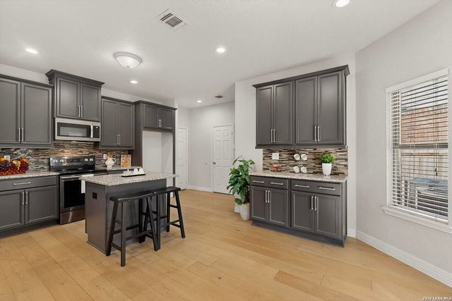 10322 Alsfeld Rnch, Helotes, TX 78023