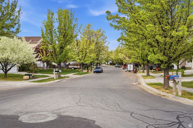 7915 N GERONIMO DR, Eagle Mountain, UT 84005