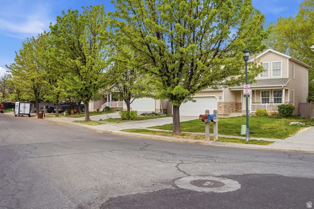7915 N GERONIMO DR, Eagle Mountain, UT 84005