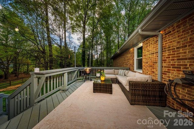 8215 Chandos Place, Huntersville, NC 28078