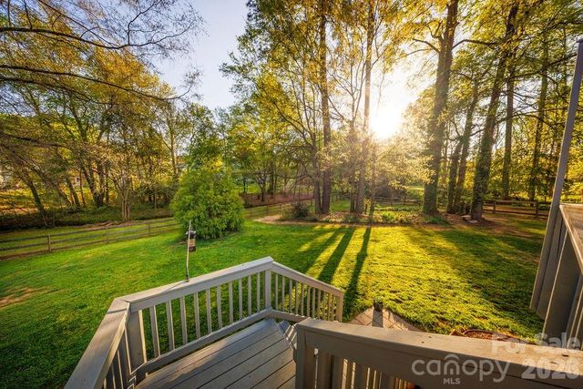 8215 Chandos Place, Huntersville, NC 28078