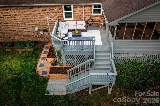 8215 Chandos Place, Huntersville, NC 28078