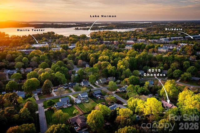 8215 Chandos Place, Huntersville, NC 28078