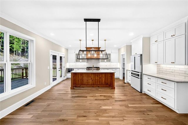 1188 Boulder Springs Drive, Bishop, GA 30621