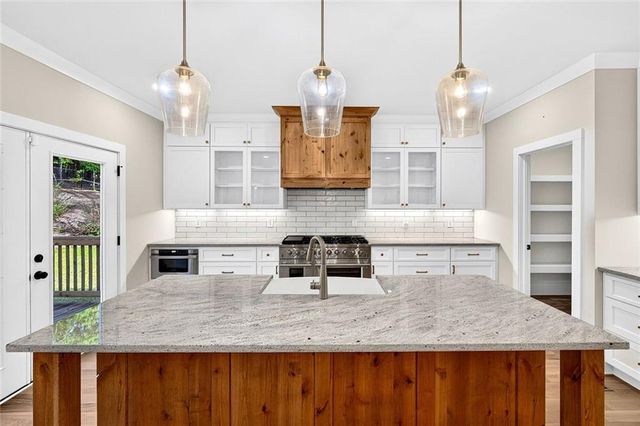 1188 Boulder Springs Drive, Bishop, GA 30621