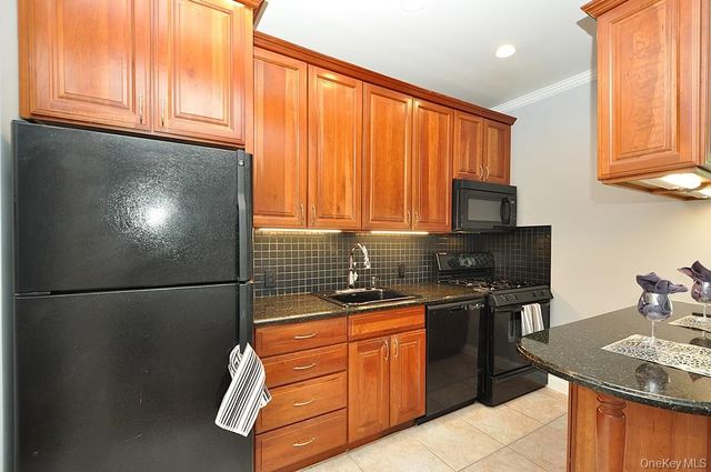 6 Midland Gardens 3D, Bronxville, NY 10708