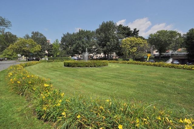 6 Midland Gardens 3D, Bronxville, NY 10708