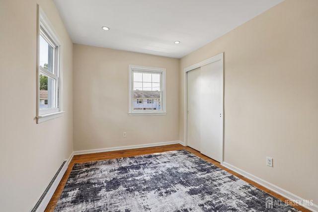 18 Carlton Avenue, Monroe, NJ 08331
