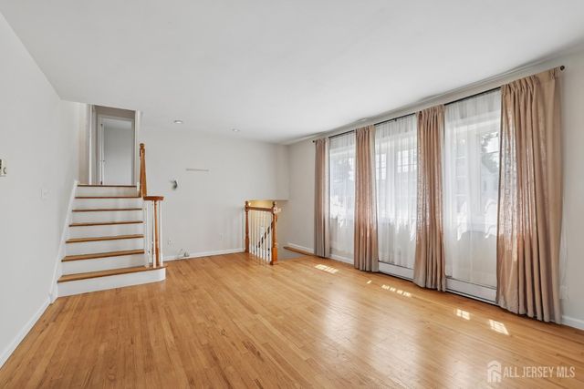 18 Carlton Avenue, Monroe, NJ 08331