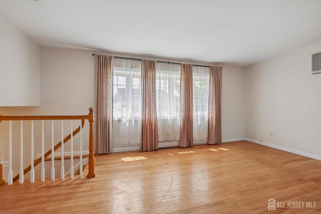 18 Carlton Avenue, Monroe, NJ 08331