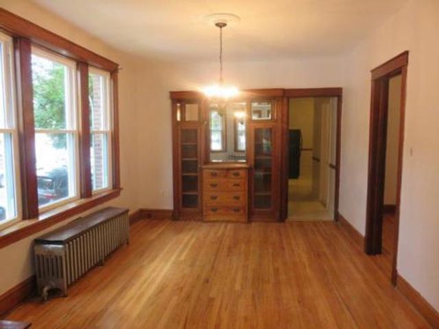 2257 N Springfield Avenue 1F, Chicago, IL 60647